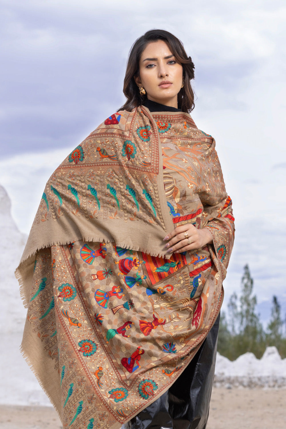 Heritage Mughal Darbaar Woolen Shawl for Women - Soft Beige