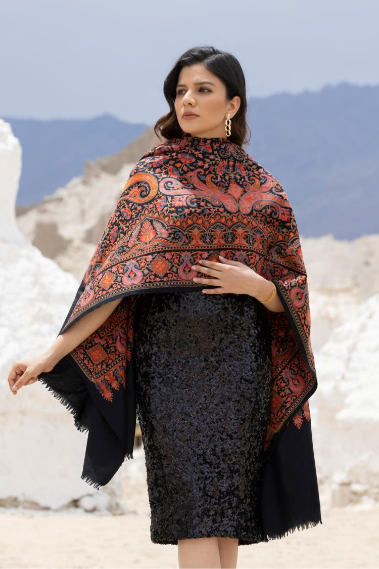 Heritage Embroidered Jaal Jamawar Shawl for Women - Classic Black