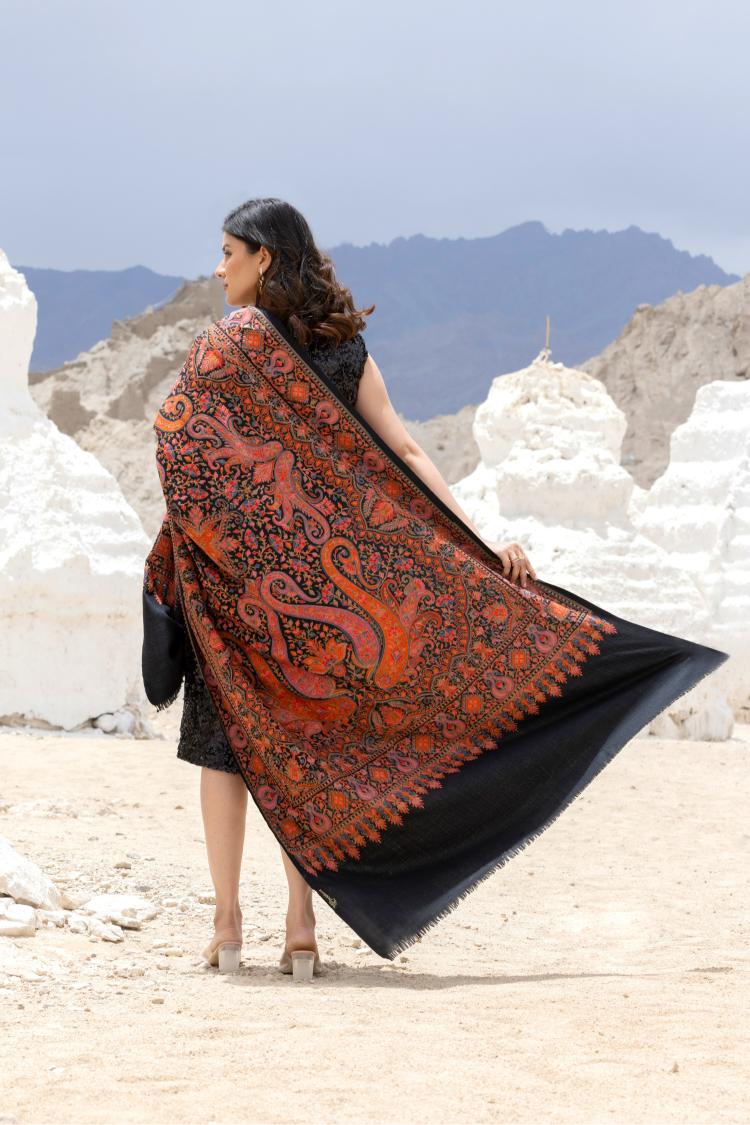 Heritage Embroidered Jaal Jamawar Shawl for Women - Classic Black