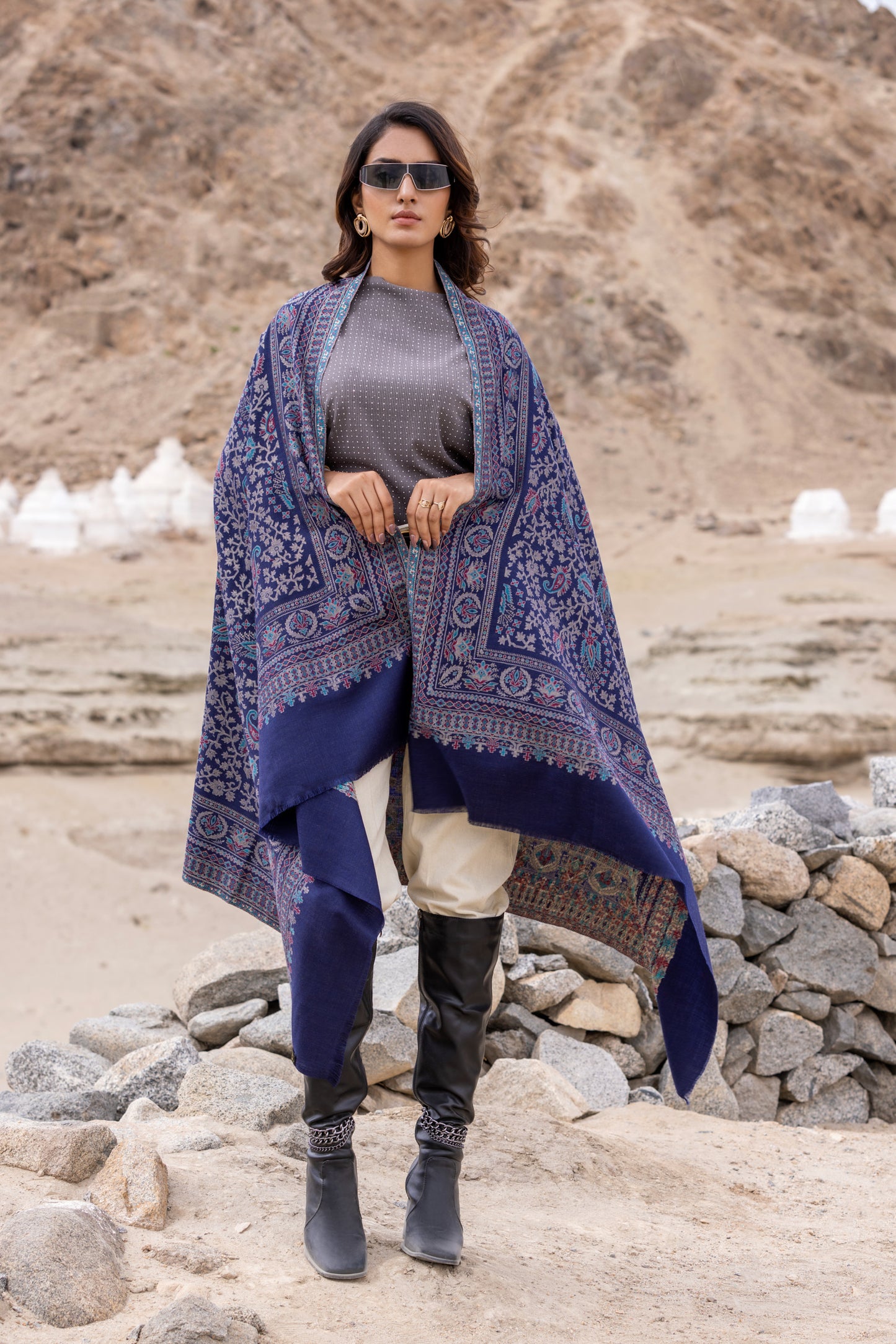 Women's Traditional Woollen Jamawar Shawl with Zari Work- Imperial Indigo
