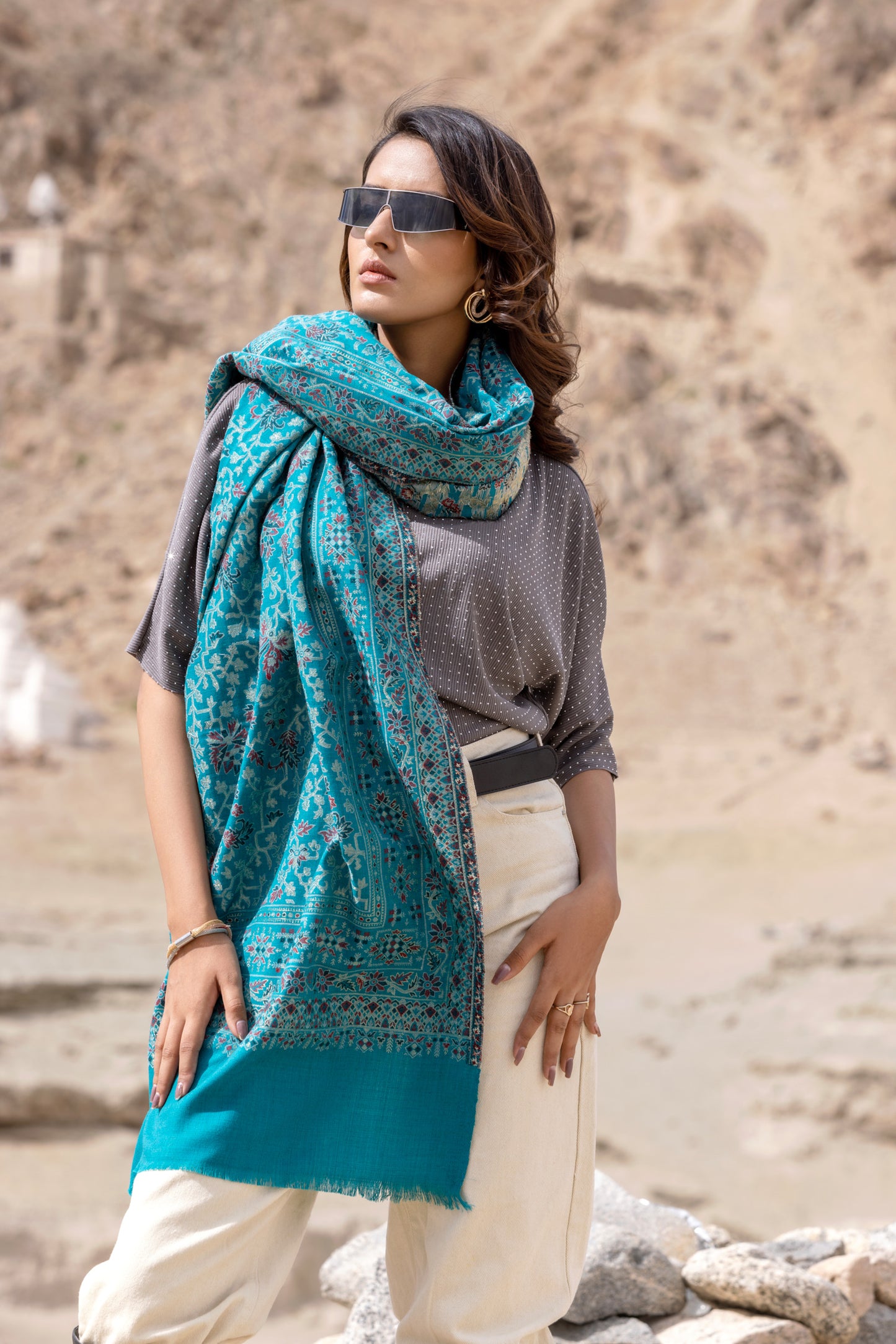 Women's Traditional Woollen Jamawar Shawl with Zari Work- Turquoise Treasure