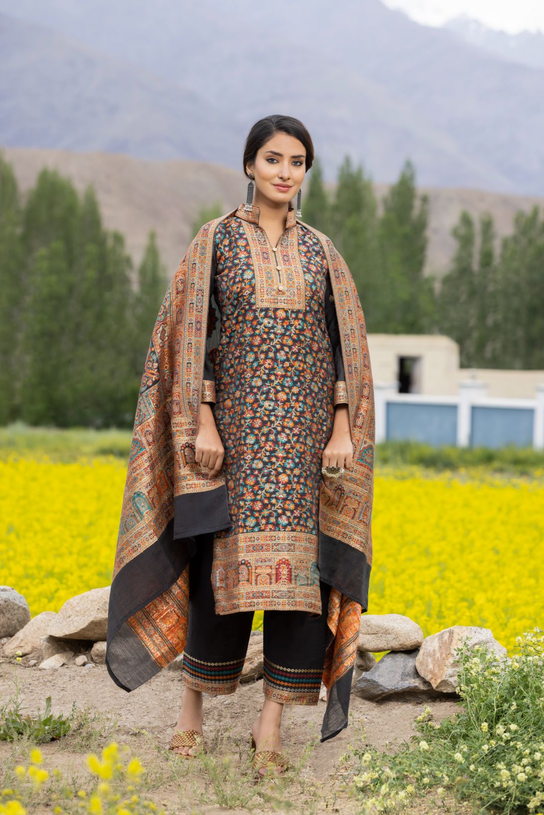 Traditional Kani Zari Suit For Women (Unstitched) - Dramatic Black