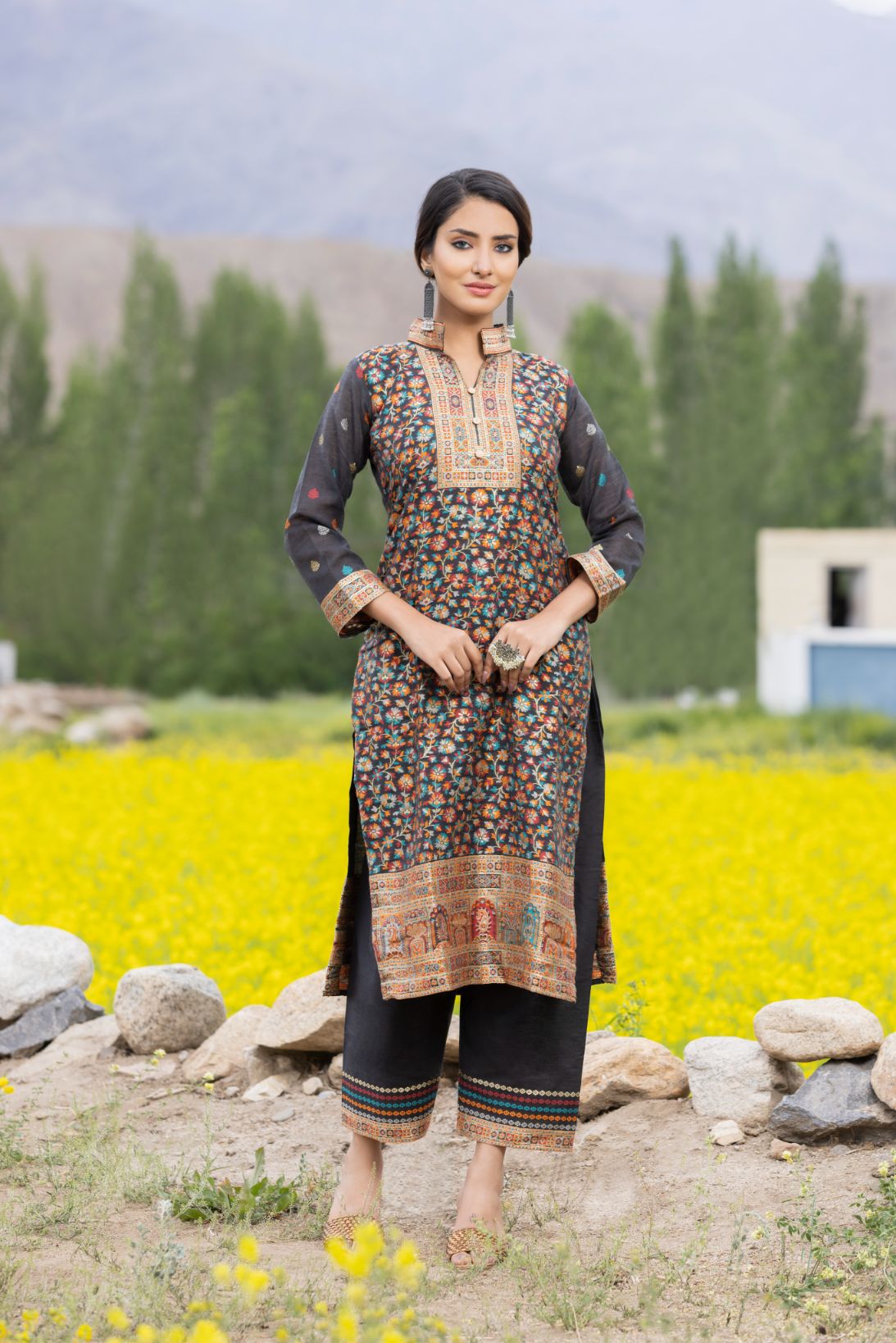 Traditional Kani Zari Suit For Women (Unstitched) - Dramatic Black