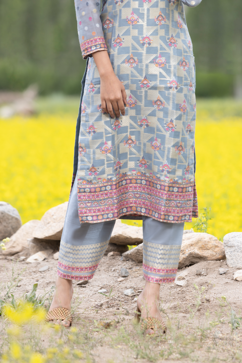Traditional Kani Zari Suit For Women (Unstitched) - Pastel Blue