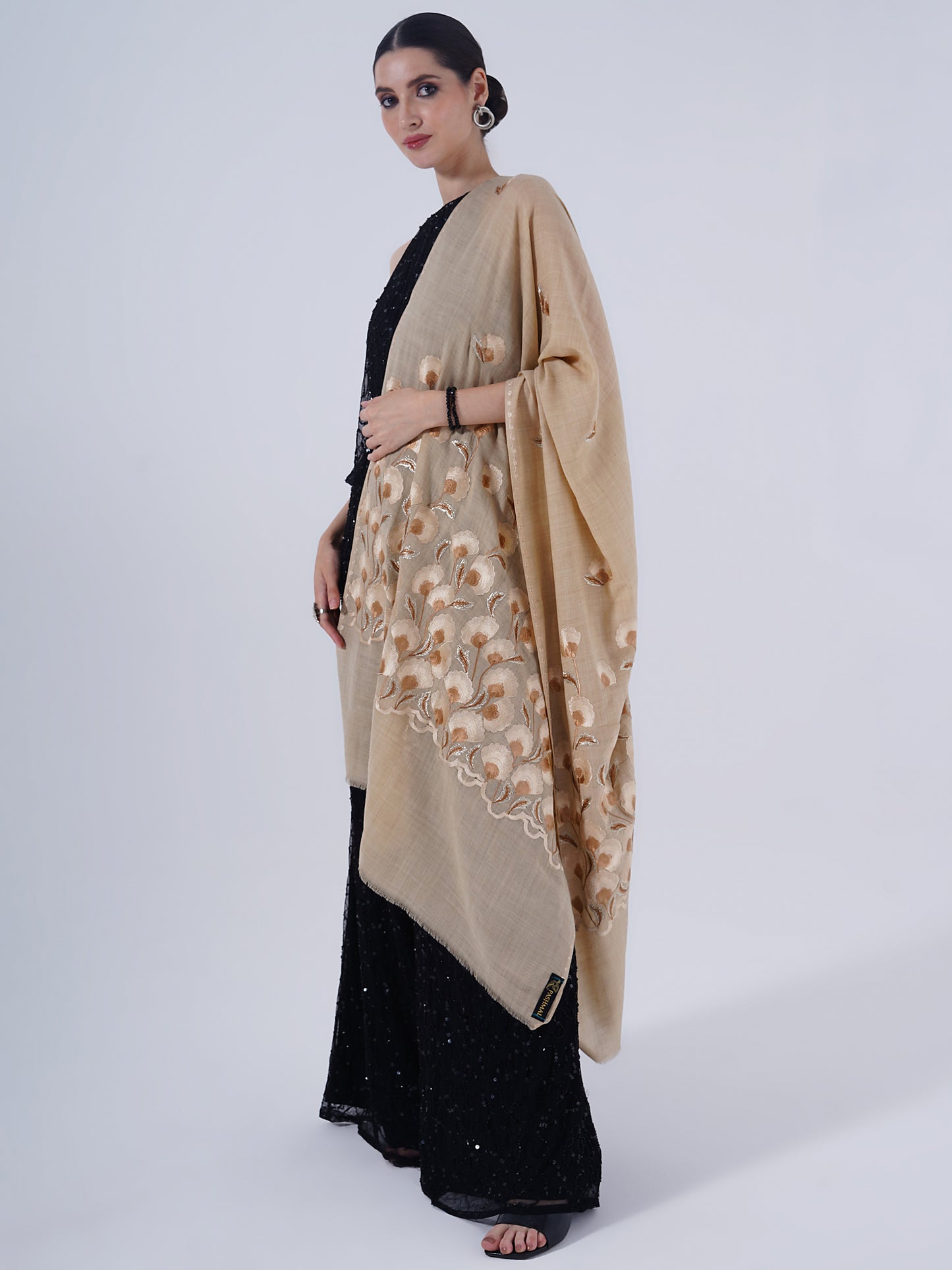 WOMEN EMBOIDERY WOOL STOLE HAND EMBOIDERY
