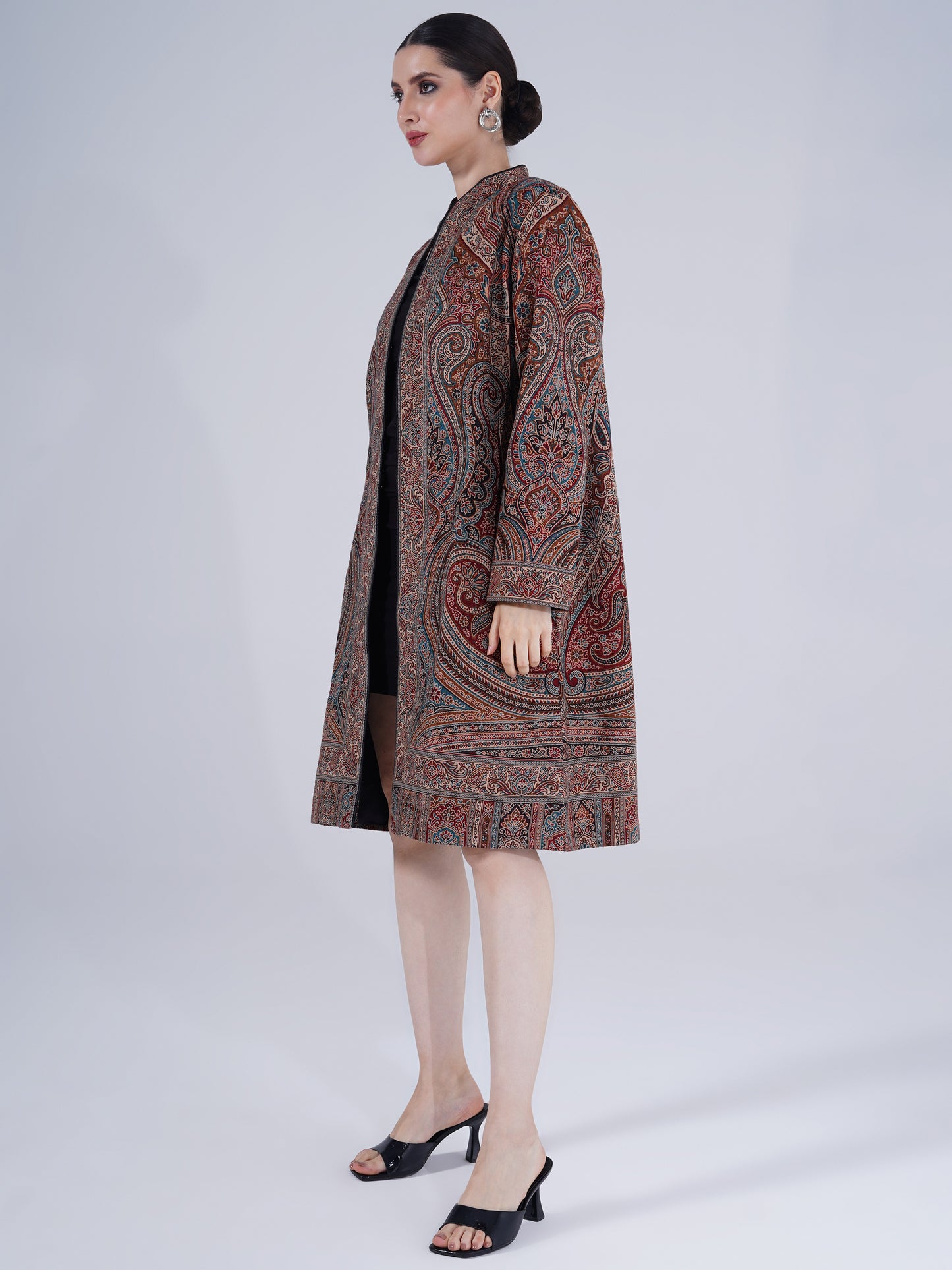 UNSTITCHED VINTAGE JAMAWAR JACKET FOR WOMEN'S