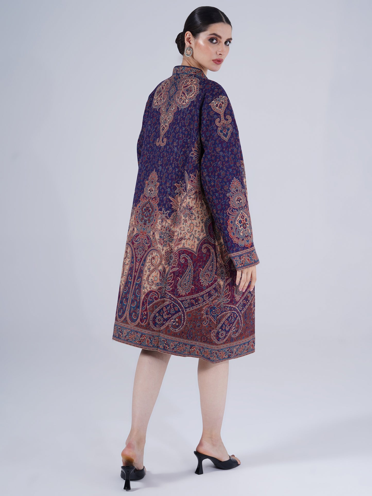 UNSTITCHED VINTAGE JAMAWAR JACKET-CRIMSON TAPESTRY