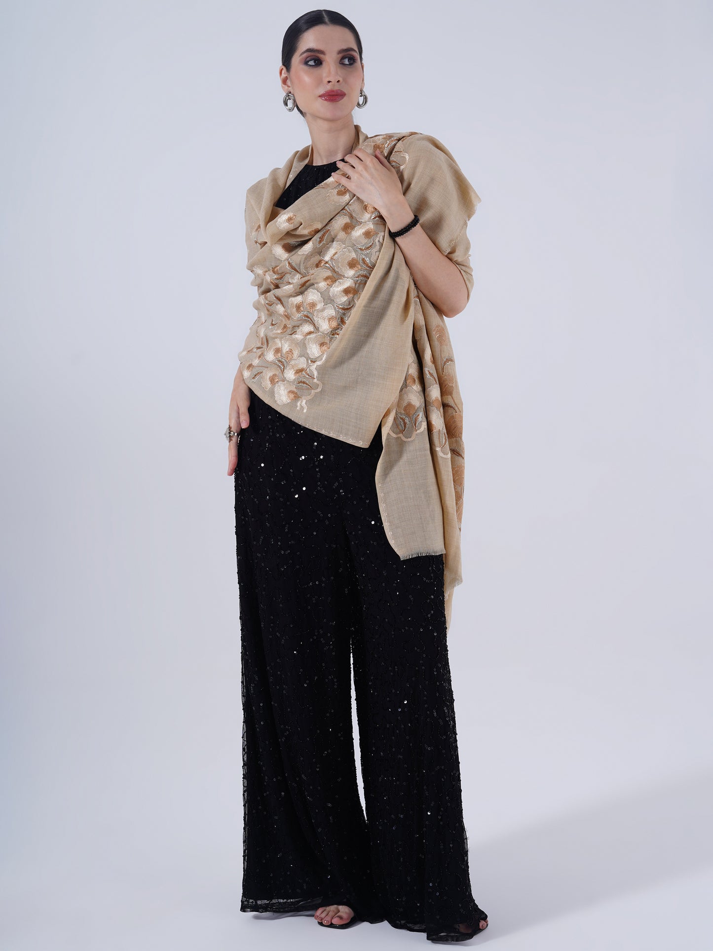 WOMEN EMBOIDERY WOOL STOLE HAND EMBOIDERY