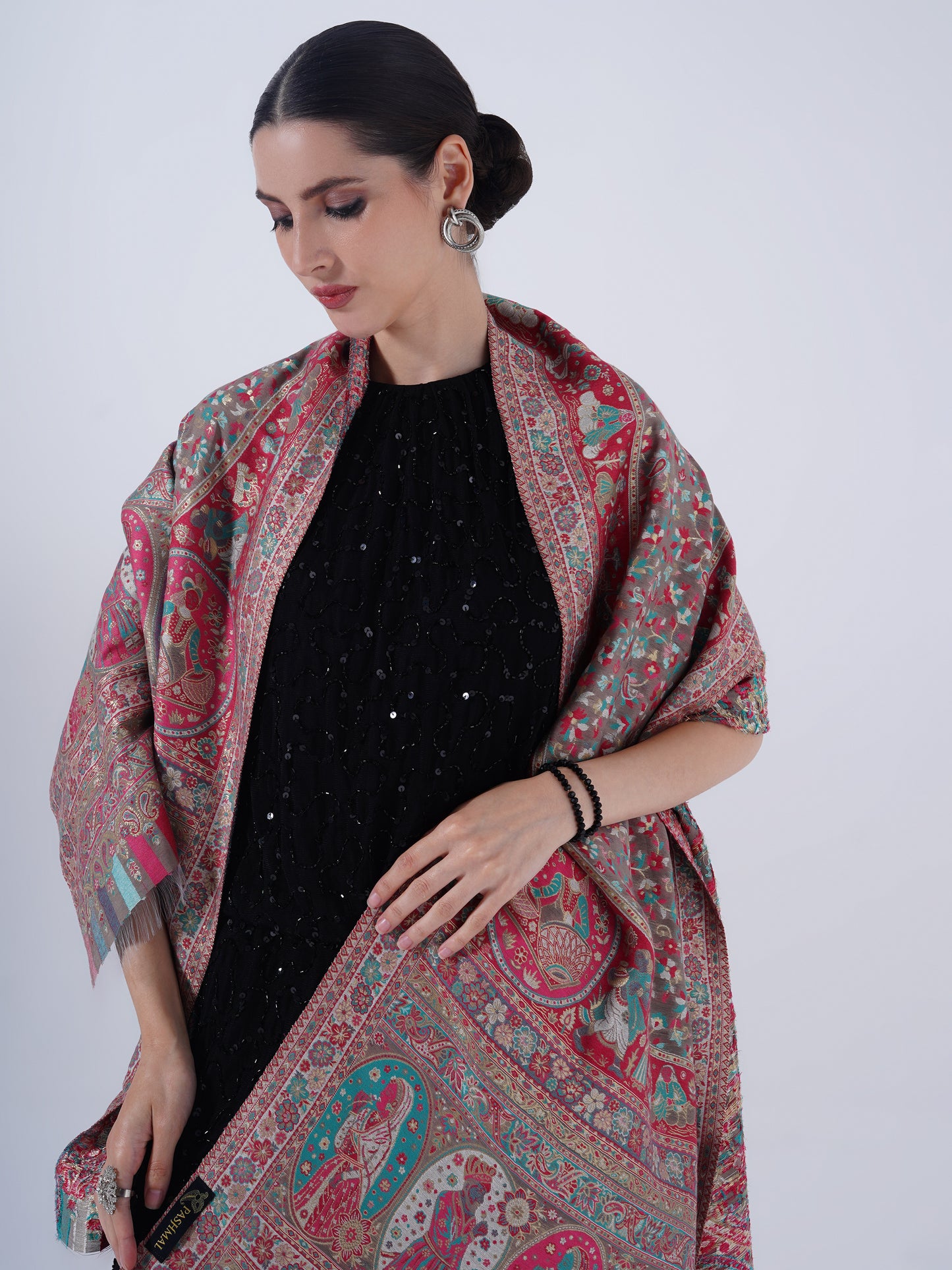 WOMEN'S TRADITIONAL SILK MUGHAL DARBAAR SHAWL