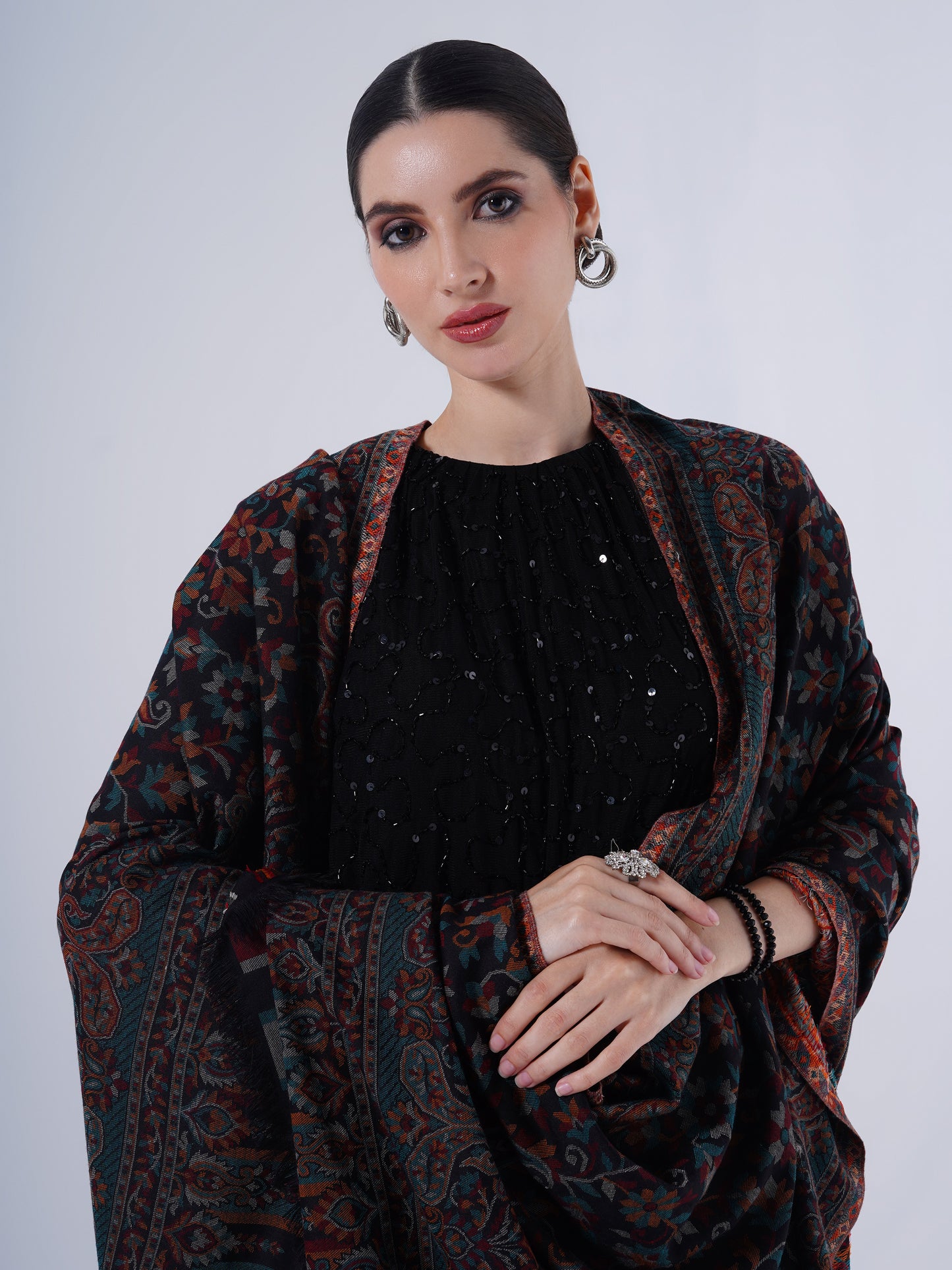 WOMEN'S TRADITIONAL POLY FINE SHAWLS