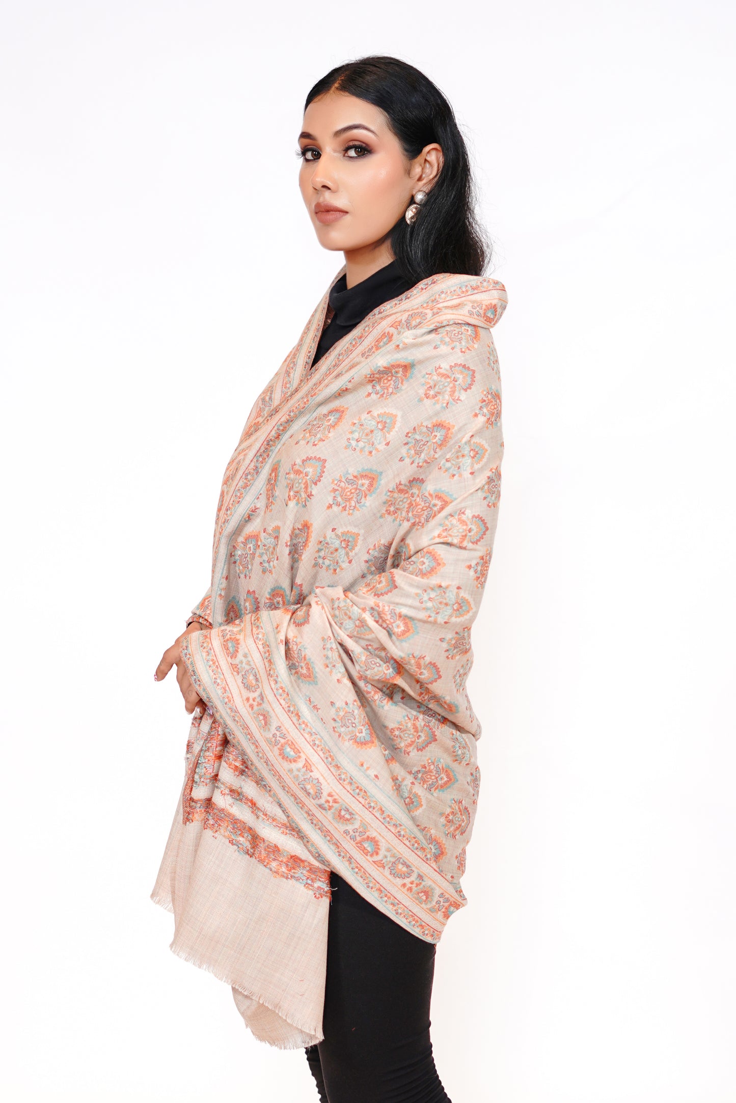 Women's Fine Wool Traditional Jamawar Kani Shawl - White Charm