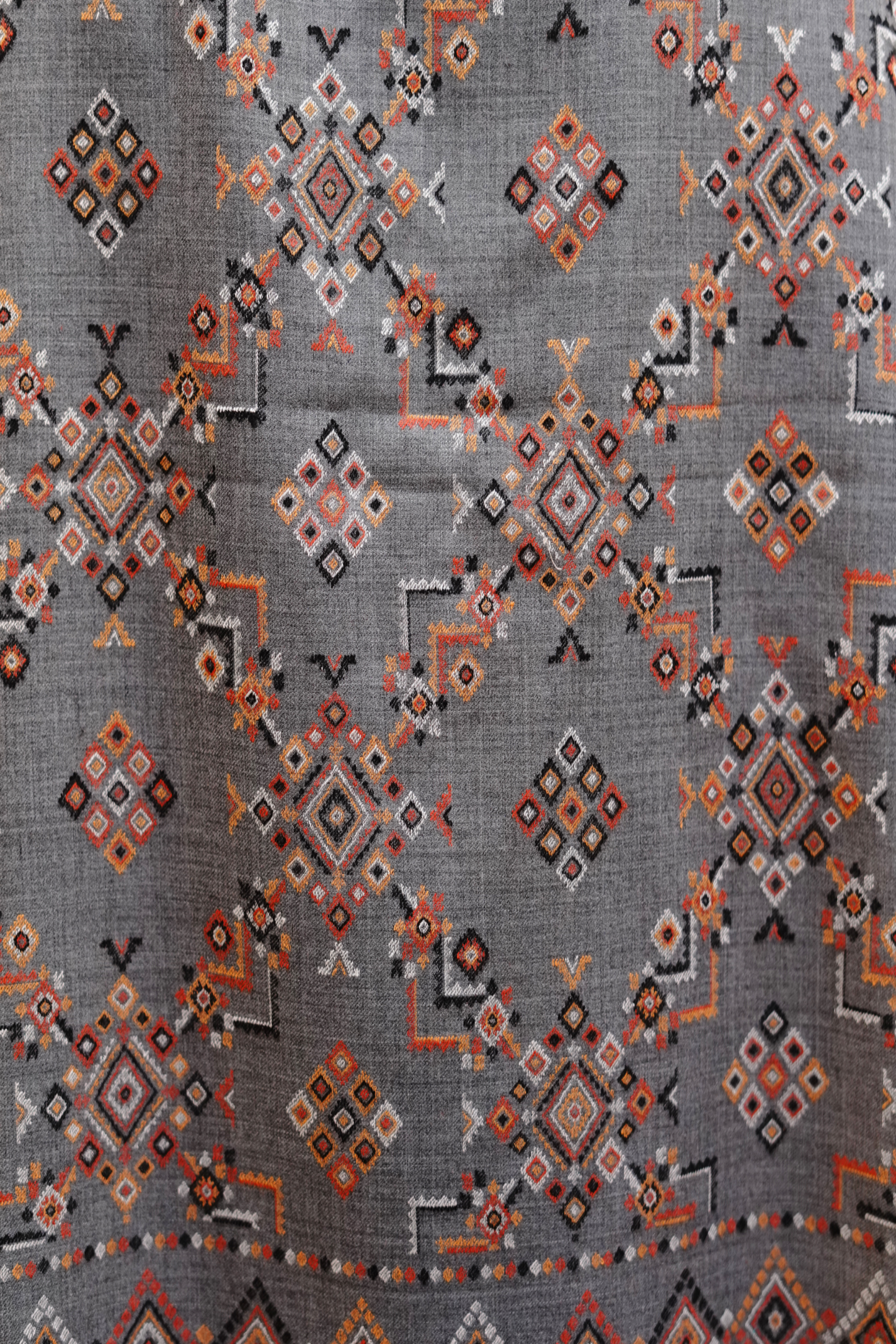 Wool Blend Traditional Jamawar Shawl for Men - Subtle Grey