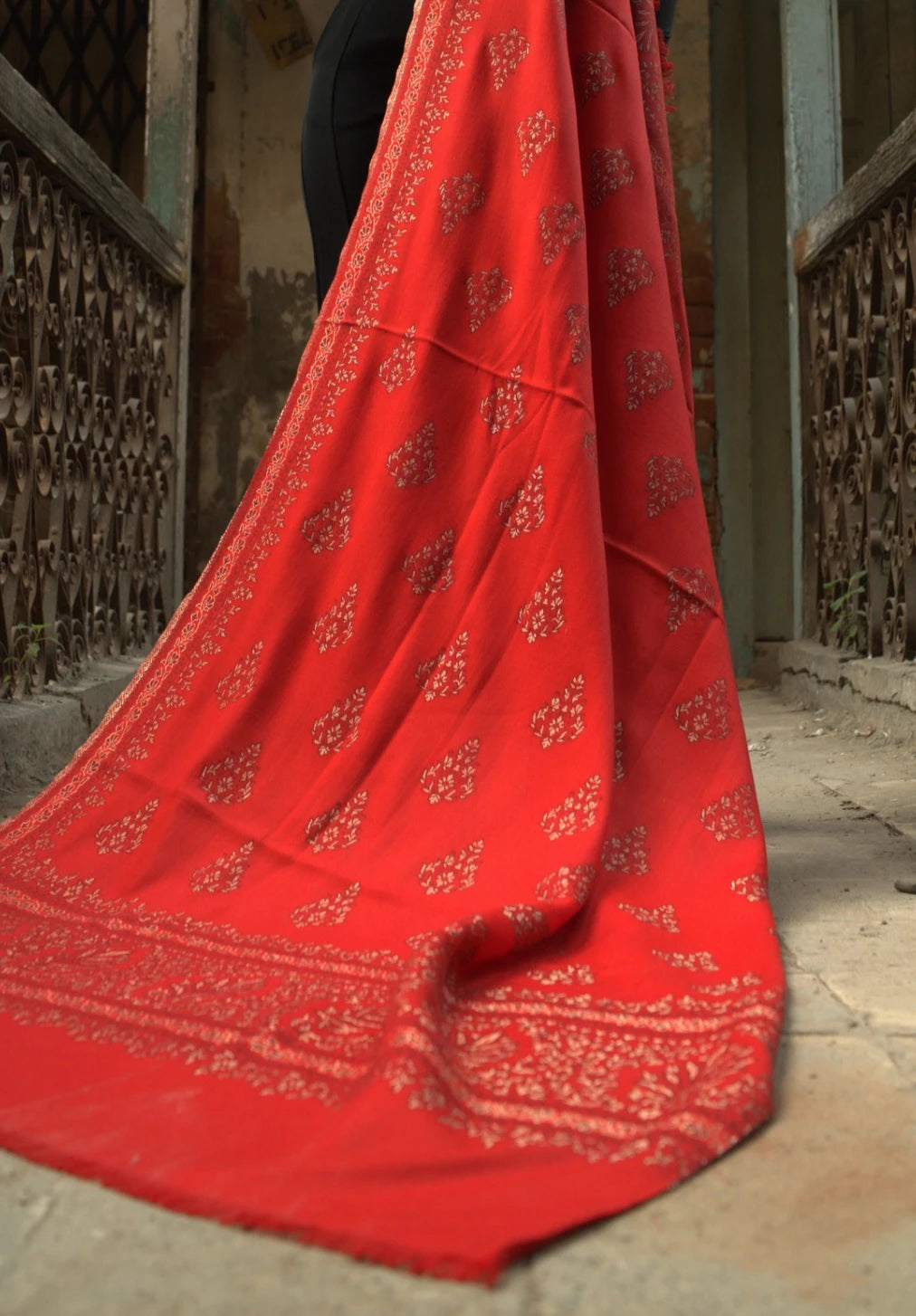 Women's Traditional Woollen Jamawar Shawl with Zari Work- Crimson Charm | Ultra Soft & Warm
