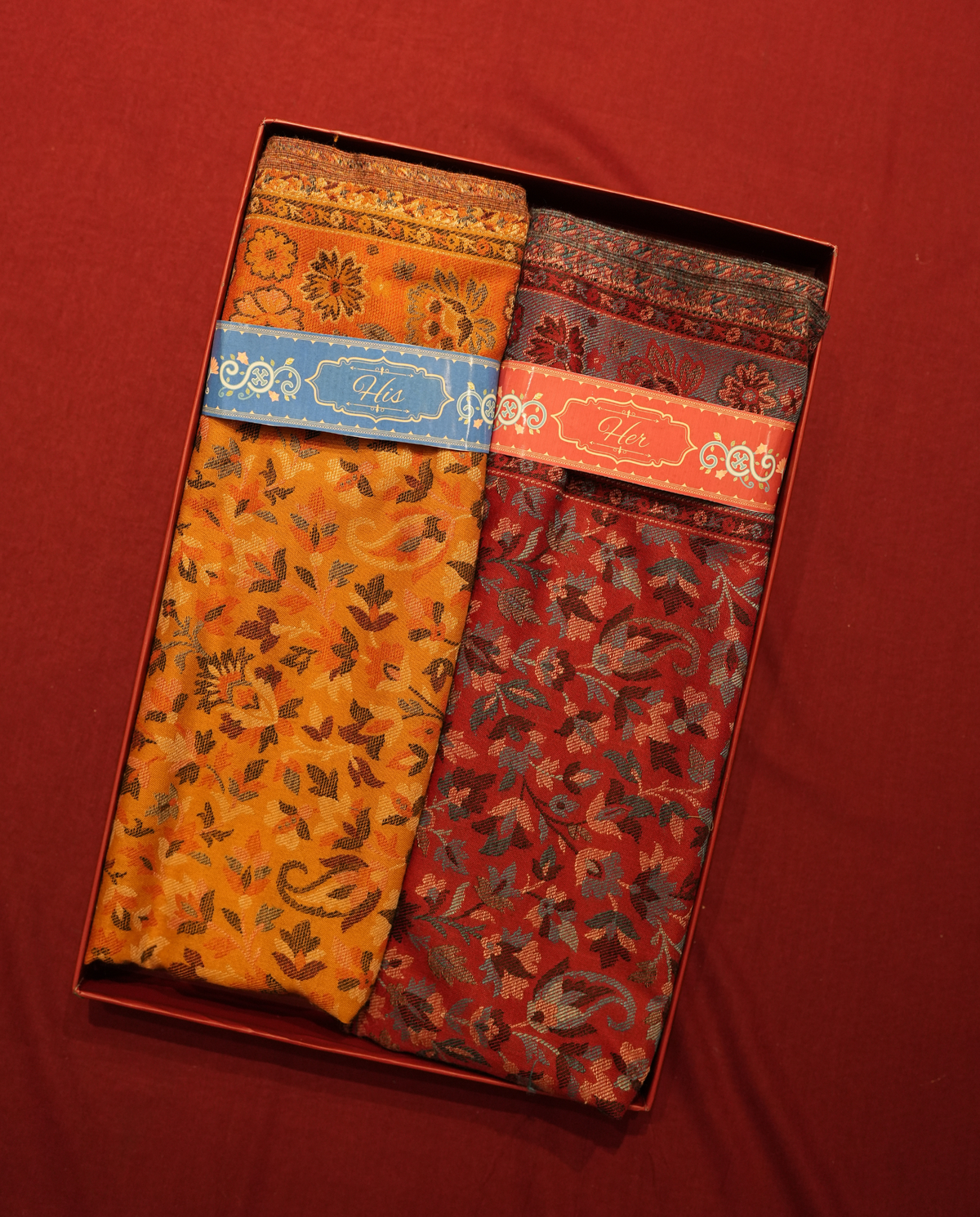 Pashmal His & Her Set of Floral Jamawar Shawl & Stole, Premium Gift Box Packaging, Mustard Yellow & Maroon Descriptio