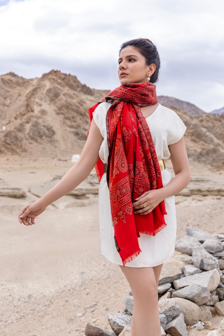 Wool Blend Traditional Jamawar Kani Shawl for Women - Crimson Red