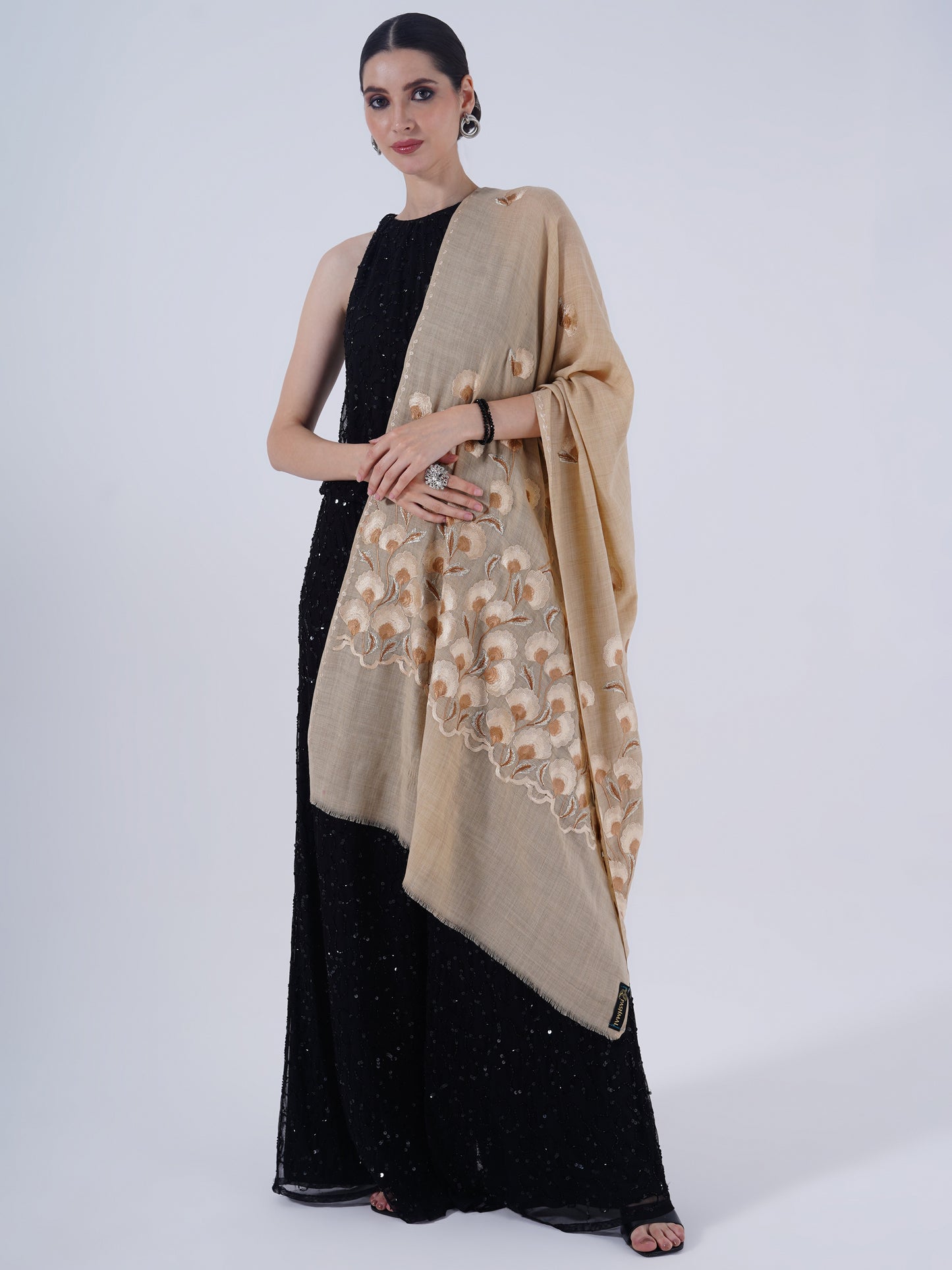 WOMEN EMBOIDERY WOOL STOLE HAND EMBOIDERY