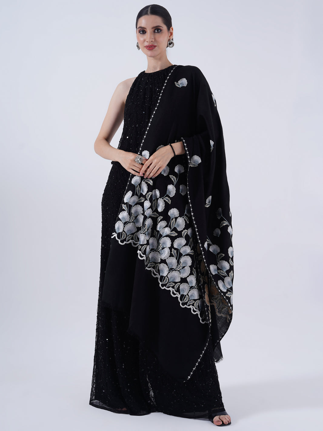 WOMEN EMBORIDERY WOOL STOLE HAND EMBORIDERY
