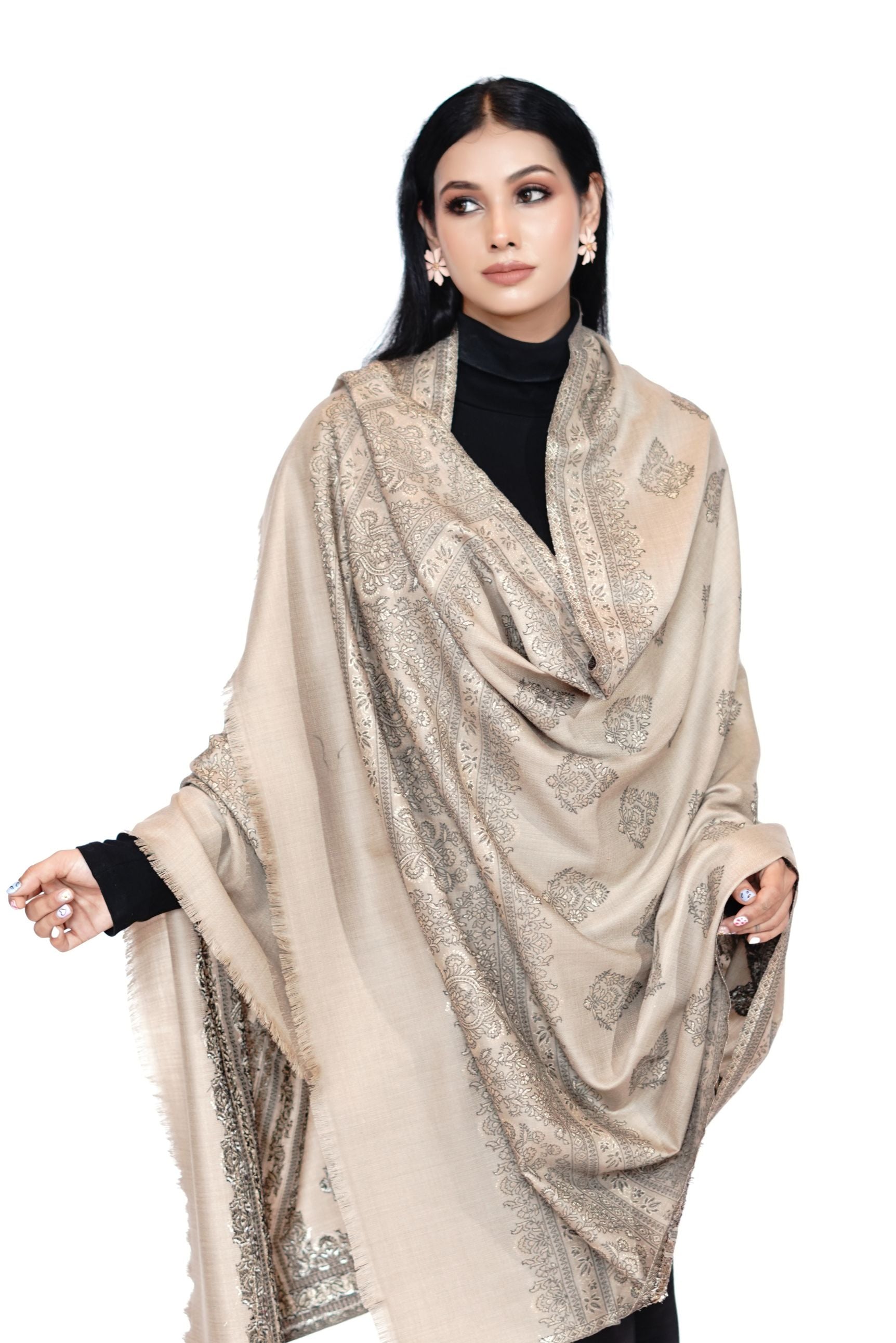 Women's Traditional Woollen Jamawar Shawl with Zari Work- Ivory Elegance