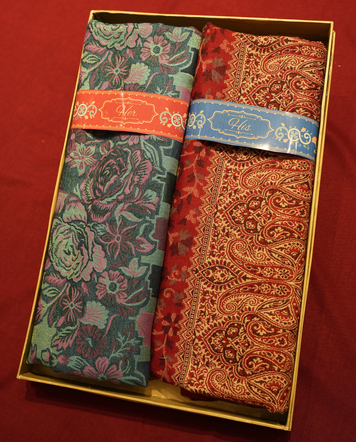 Pashmal His & Her Jamawar Shawl Set, Premium Gift Box, Green & Red