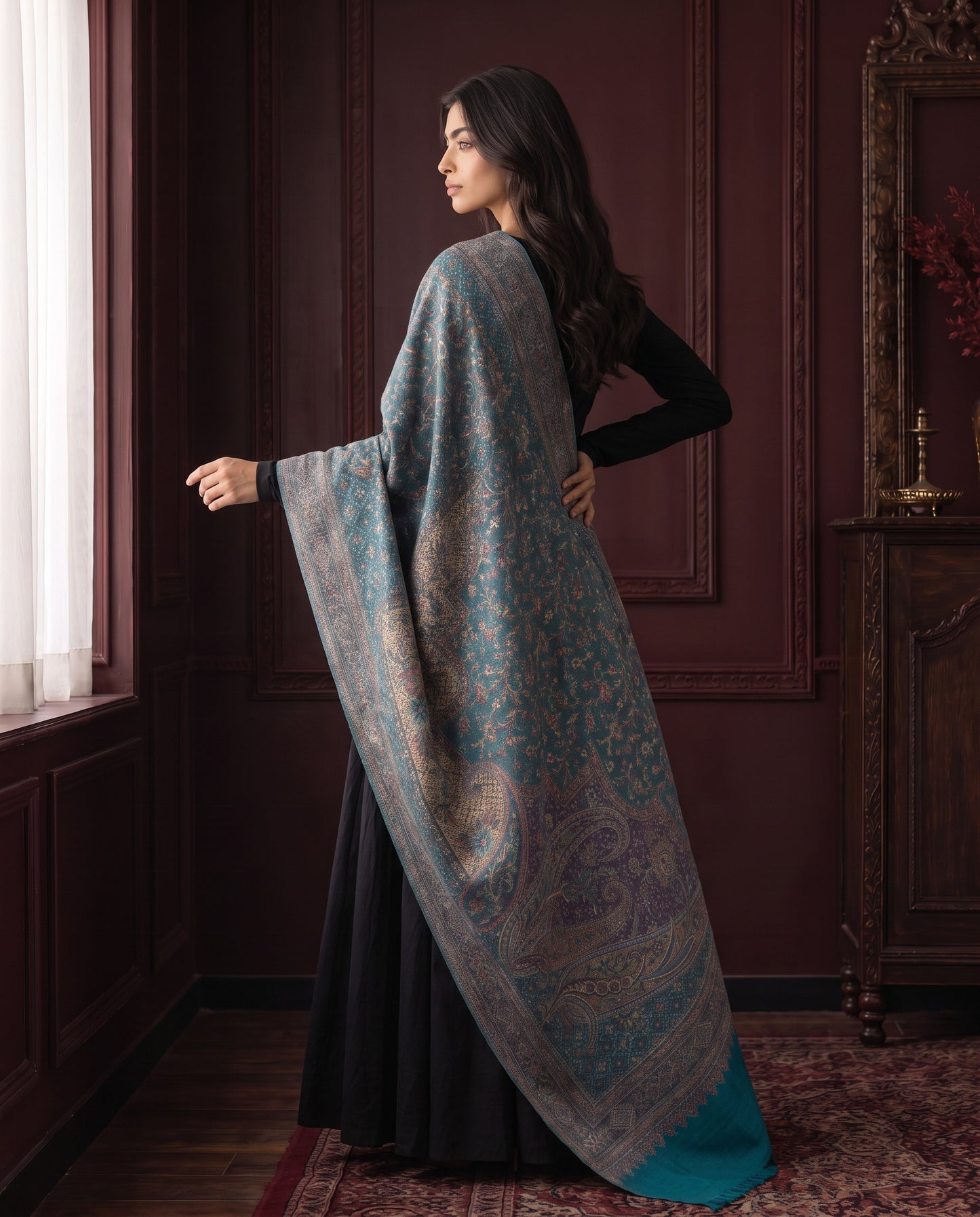 Ivory Heritage Paisley Moonlight Shawl