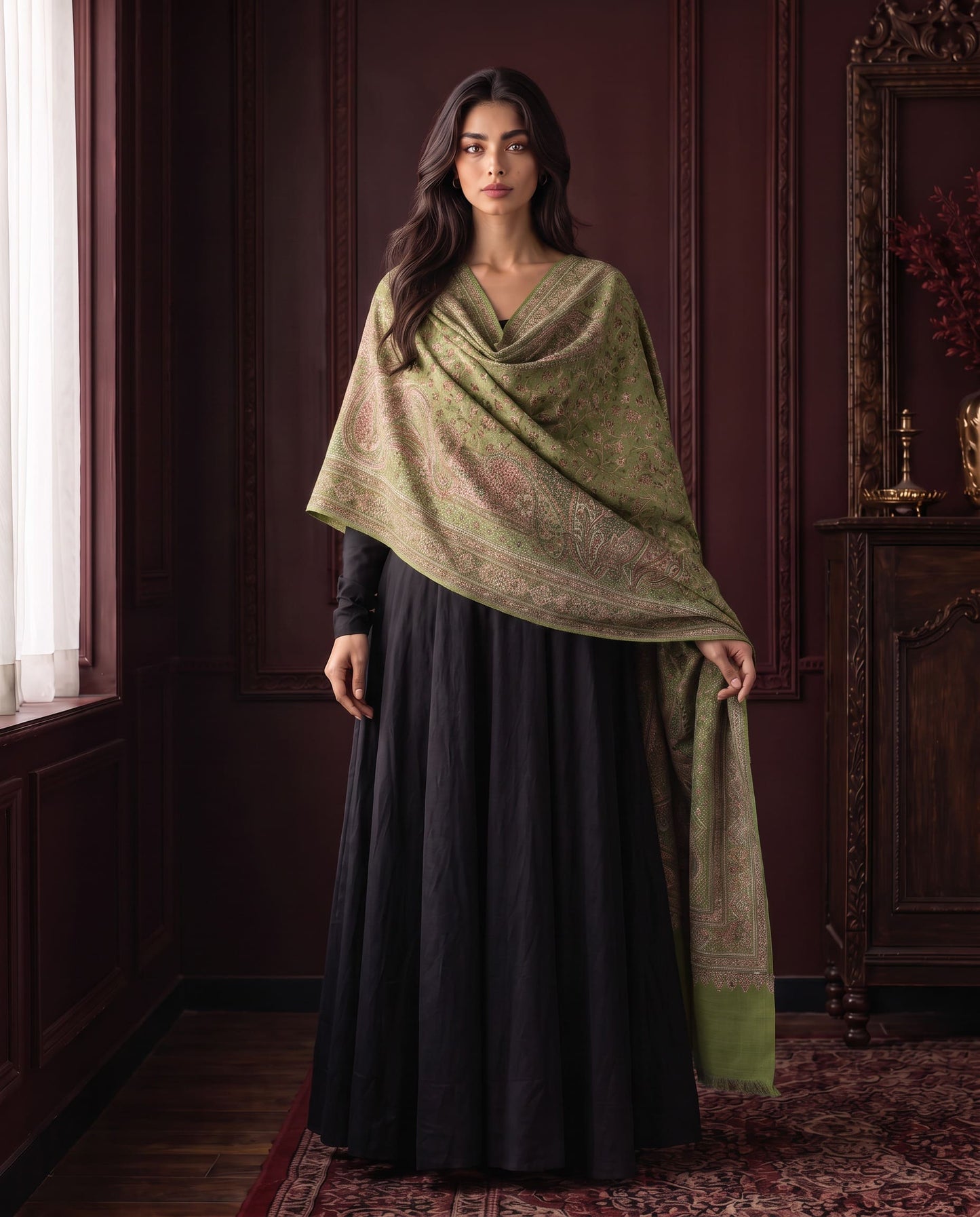 Ivory Heritage Paisley Moonlight Shawl