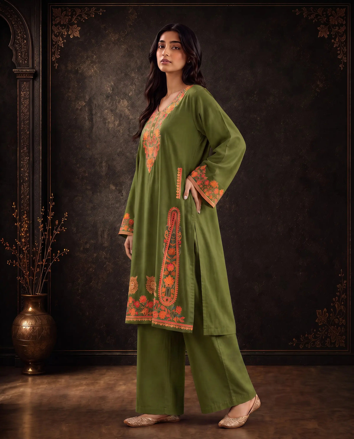 Zoya Embroidered Pheran Set